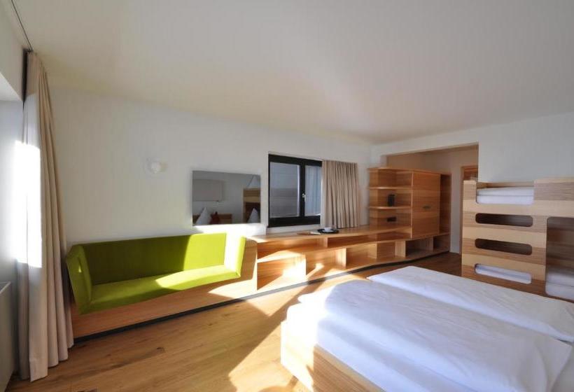 Familienhotel Mateera Gargellen / Montafon