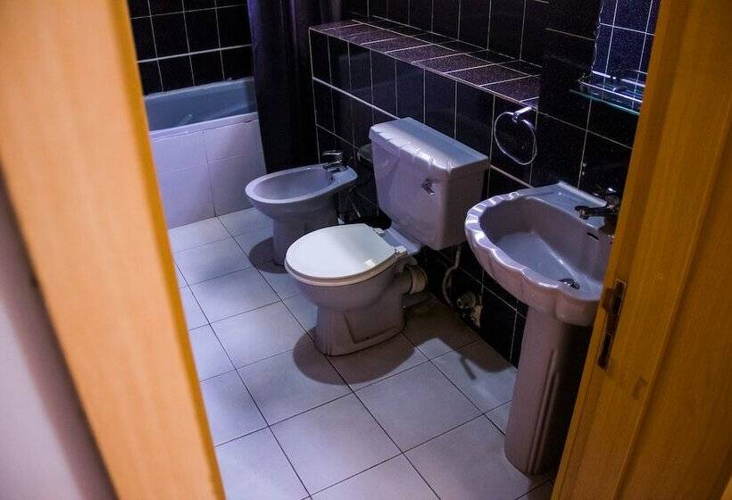 هتل La Patriache Lodge