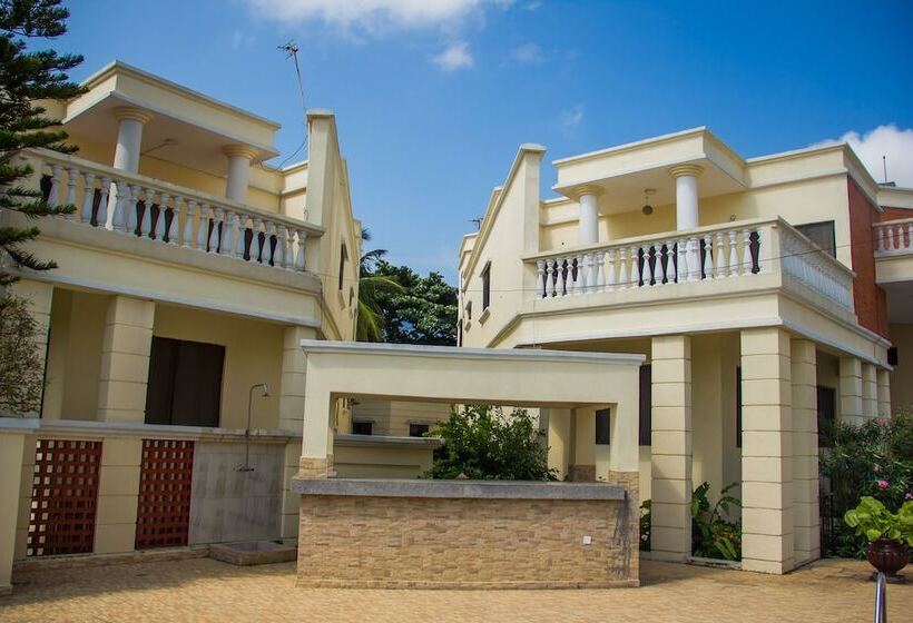 هتل La Patriache Lodge