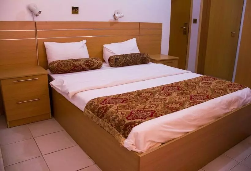 هتل La Patriache Lodge