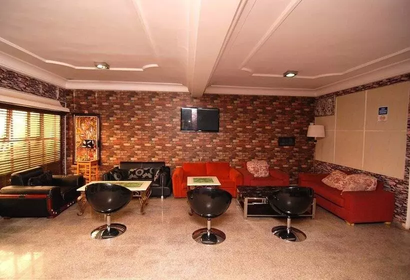 Lapour Hotels Ltd