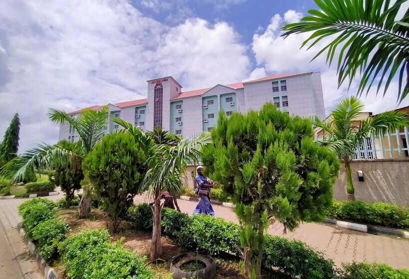 هتل Laps New World