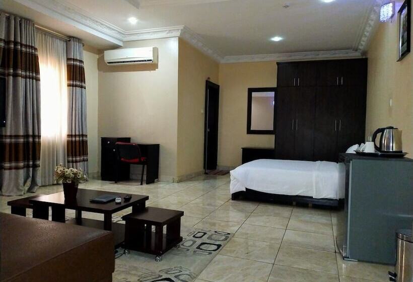 هتل Laps New World