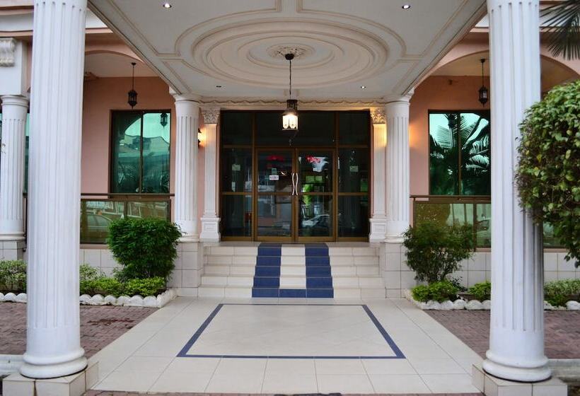 هتل Makepe Palace