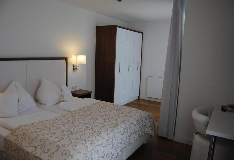 ホテル & Restaurant Dankl