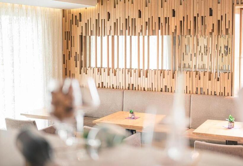 בית מלון כפרי Schartner