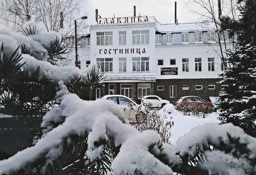 酒店 Slavyanka