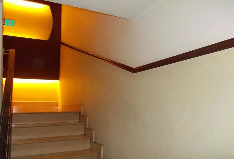 Hotelli Sri Sutra Sunway Mentari