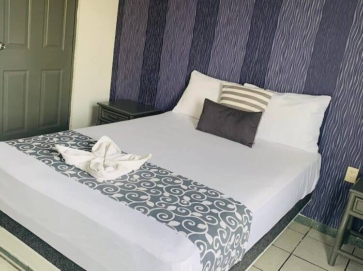 هتل & Suites Bausan