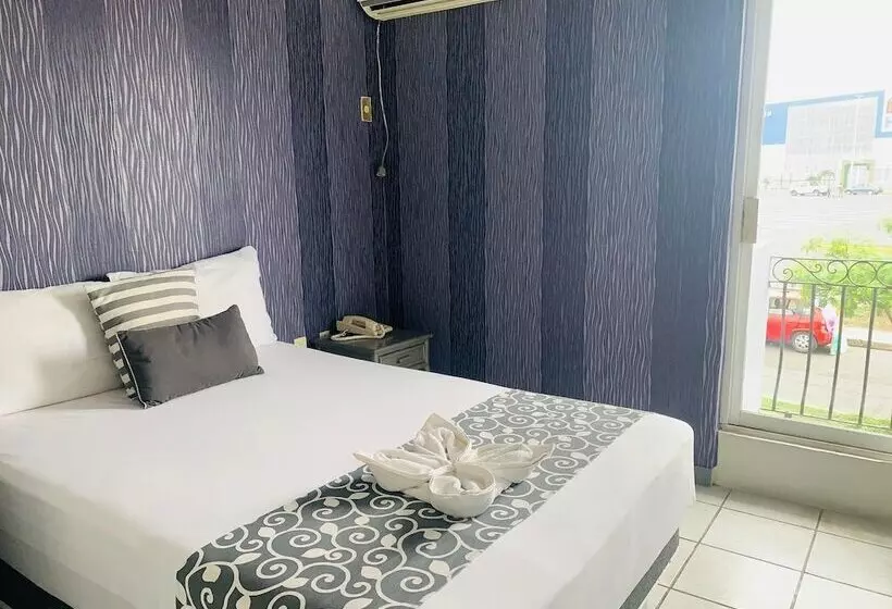 Hotelli & Suites Bausan