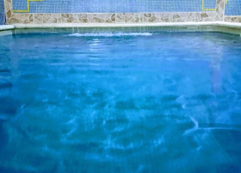 هتل & Suites Bausan