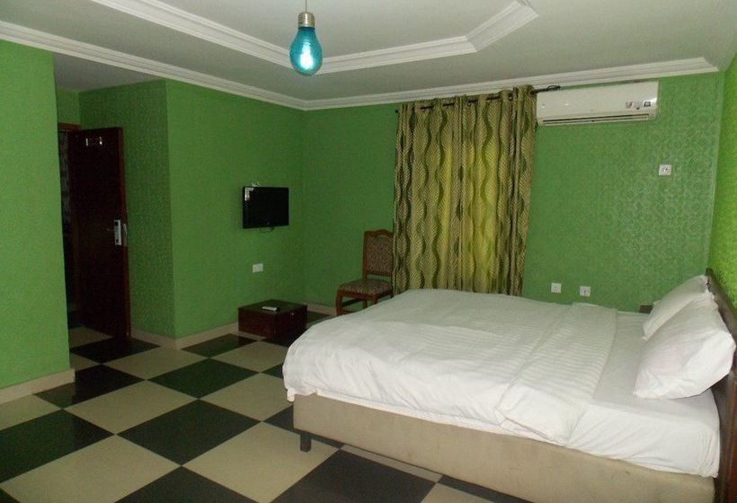 هتل Vic James Apartments