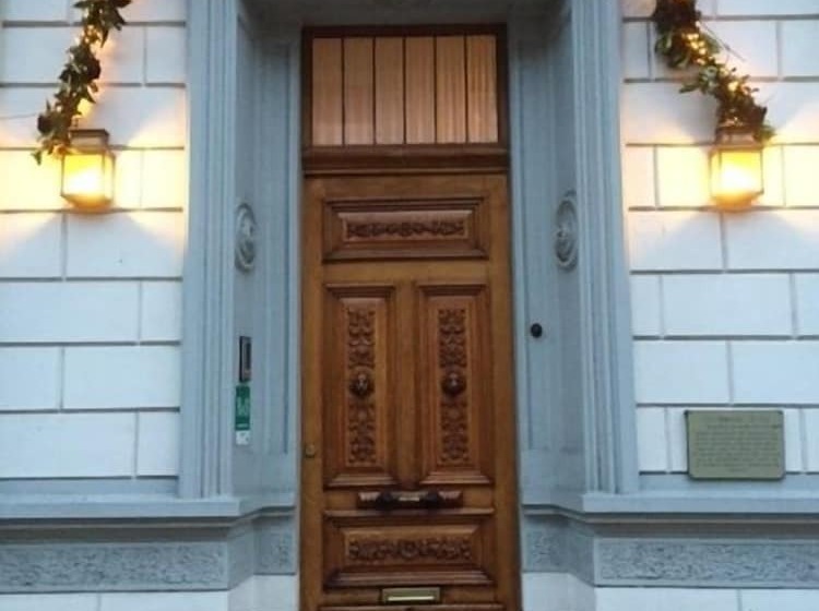 هتل Villa Christina