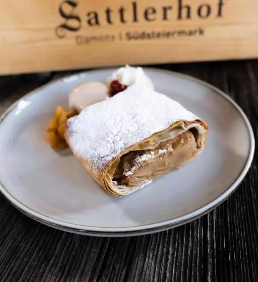 Sattlerhof Genießerhotel & Weingut