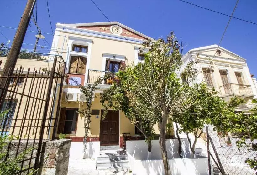 Symi Center