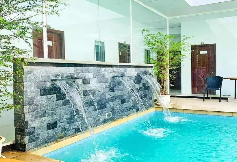 ユースホステル Onederz Sihanoukville