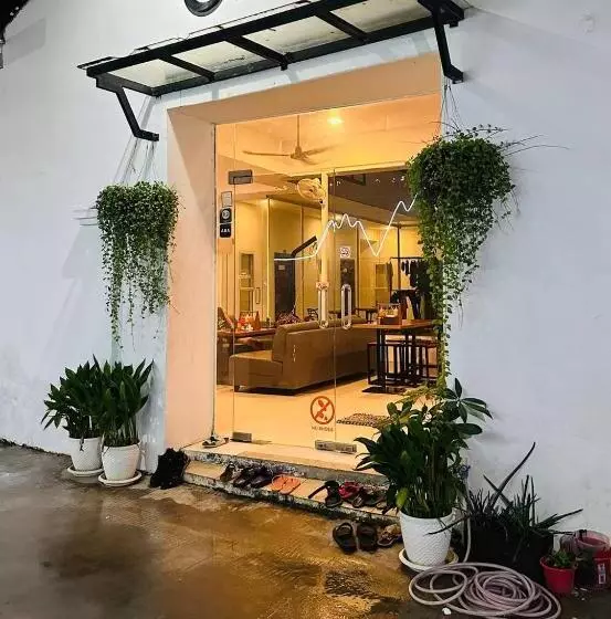 ユースホステル Onederz Sihanoukville