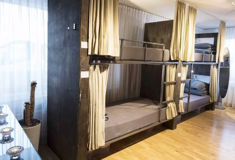 B14 Hostel