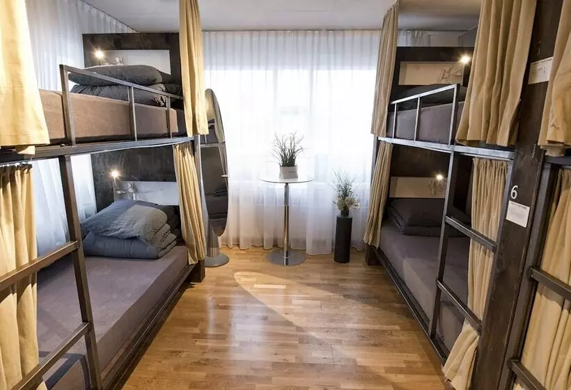B14 Hostel