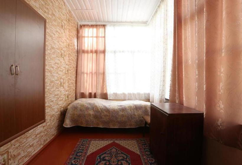 تختخواب و صبحانه Guesthouse   Ashot Shalunts