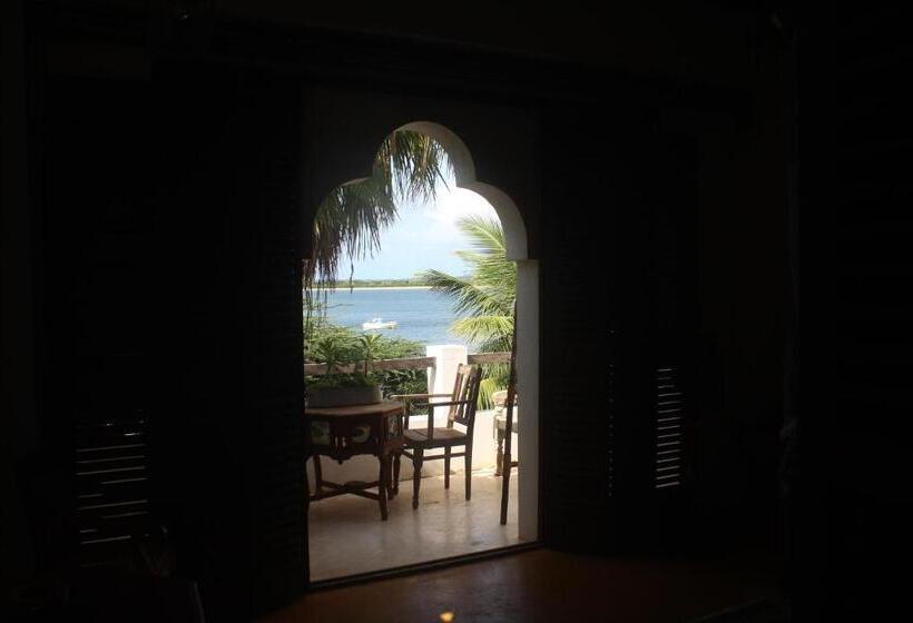 تختخواب و صبحانه Kijani