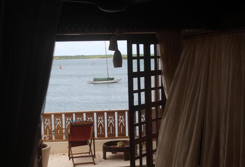 تختخواب و صبحانه Kijani