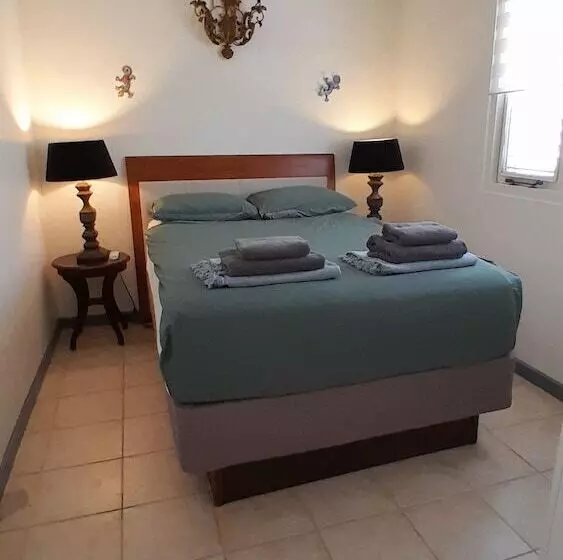 تختخواب و صبحانه Landhuis Bona Vista