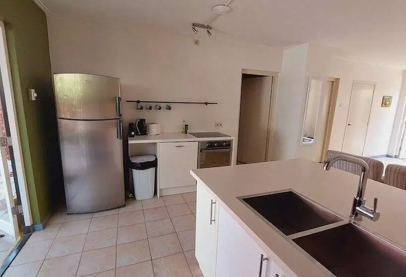 تختخواب و صبحانه Landhuis Bona Vista