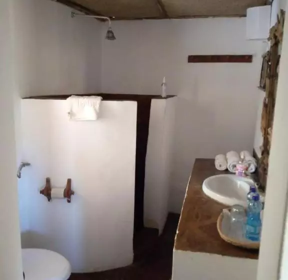 تختخواب و صبحانه Mvuvi Lodge