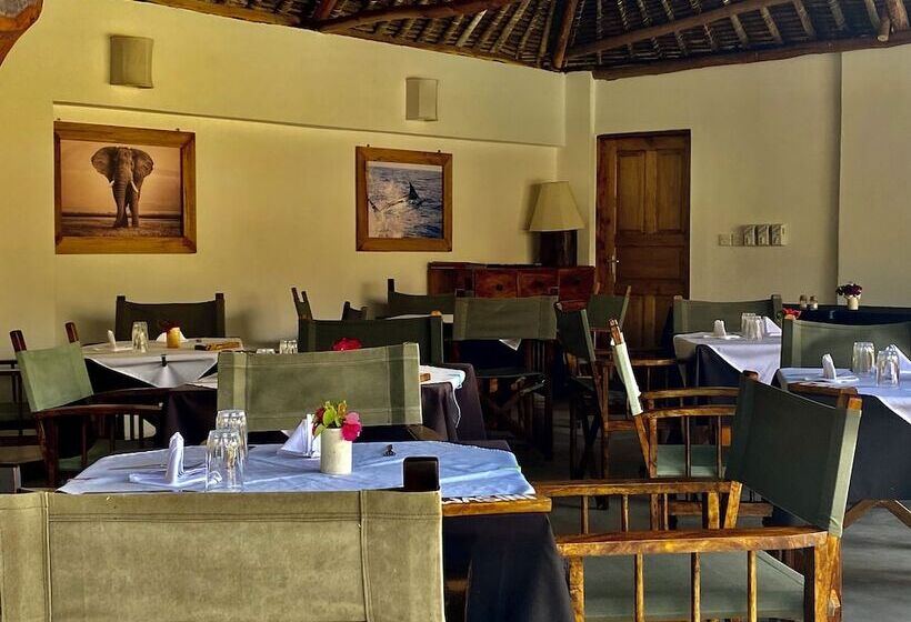 تختخواب و صبحانه Mvuvi Lodge