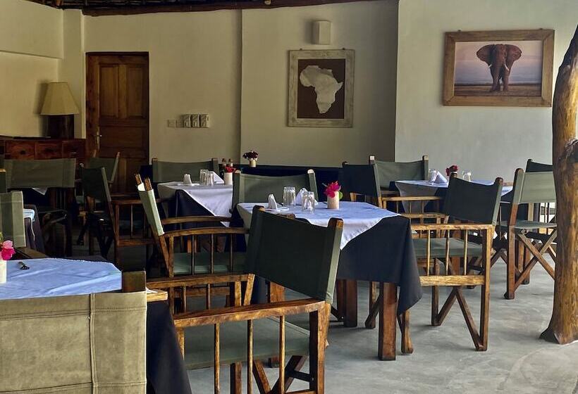 تختخواب و صبحانه Mvuvi Lodge