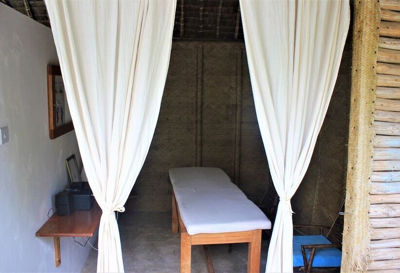 تختخواب و صبحانه Mvuvi Lodge