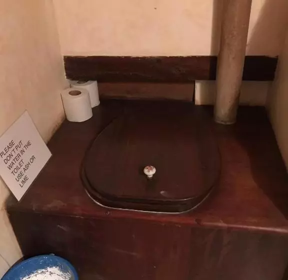 تختخواب و صبحانه Subira House