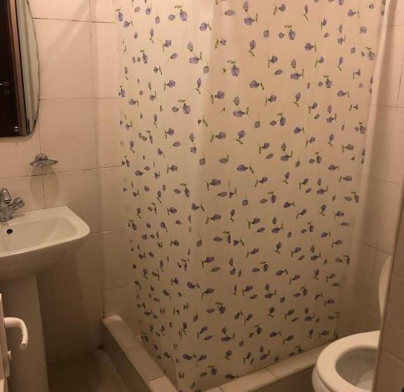 تختخواب و صبحانه Vivas