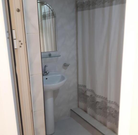 تختخواب و صبحانه Vivas