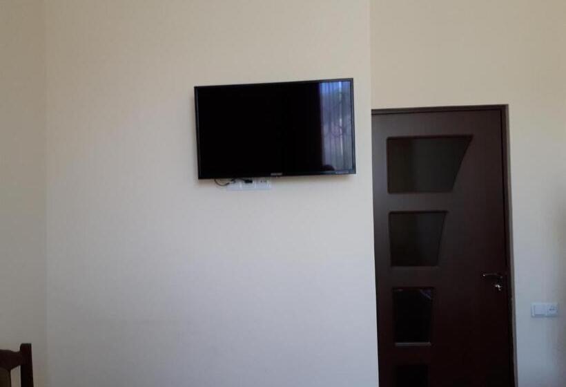 تختخواب و صبحانه Vivas