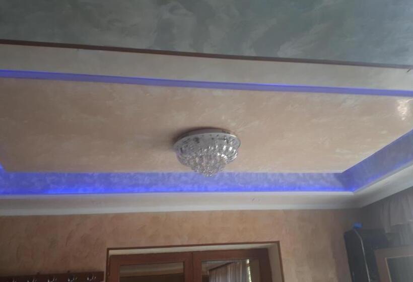 تختخواب و صبحانه Vivas