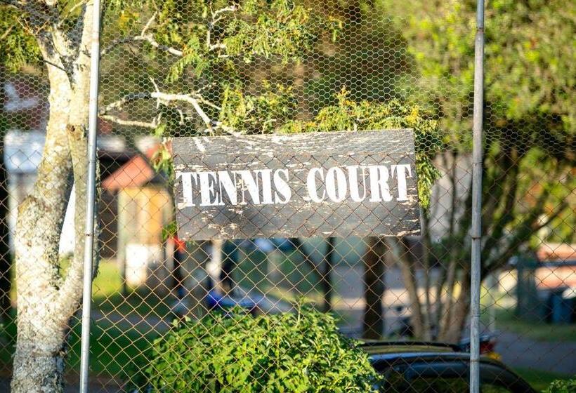 هتل Brackenhurst Conference And Retreat Centre