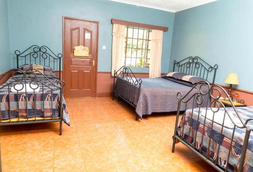 هتل Brackenhurst Conference And Retreat Centre