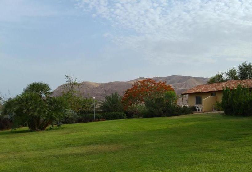 בית מלון כפרי Almog Kibbutz