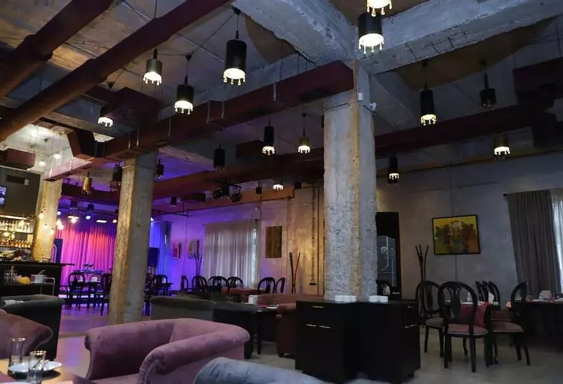 Araks Hotel Complex