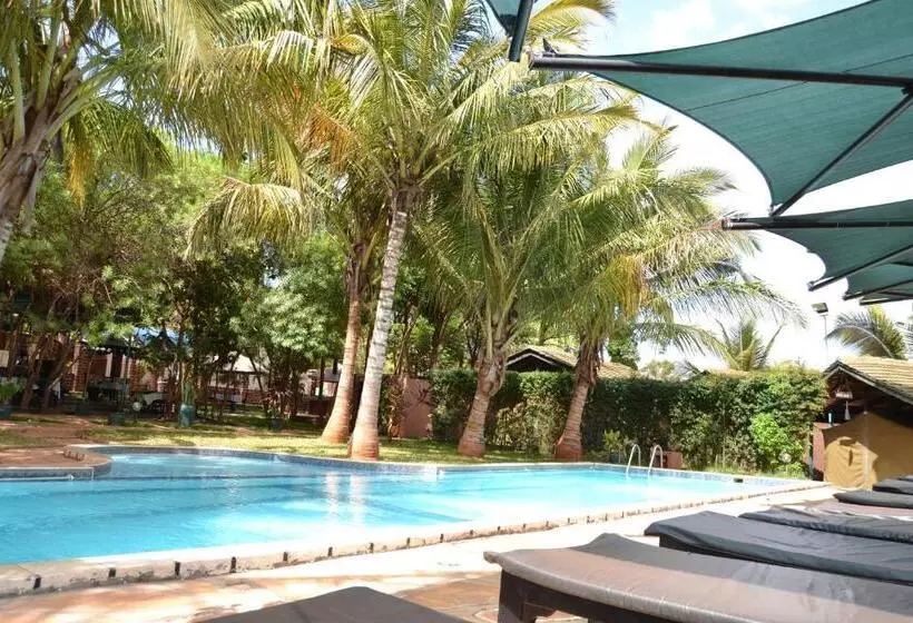 هتل Impala Safari Lodge