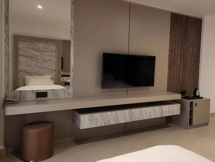 هتل Imperial Suites
