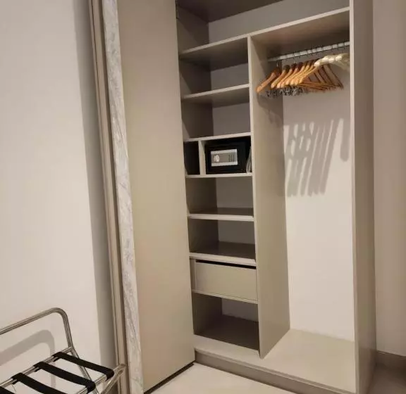 هتل Imperial Suites