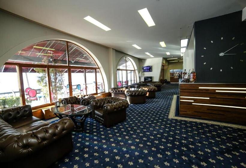 هتل Grace Kecharis