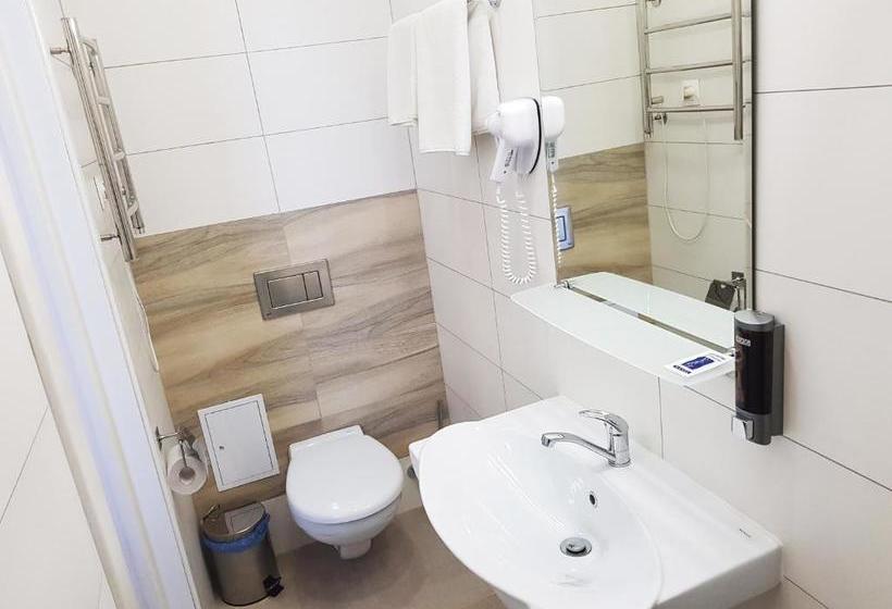 ホテル Molodezhnaya