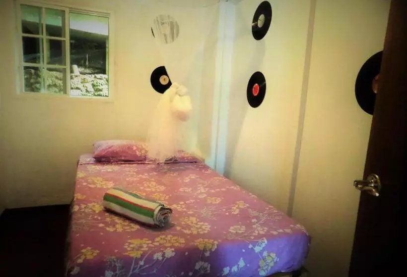 استراحتگاه La Familia Guest House And Natural Farm