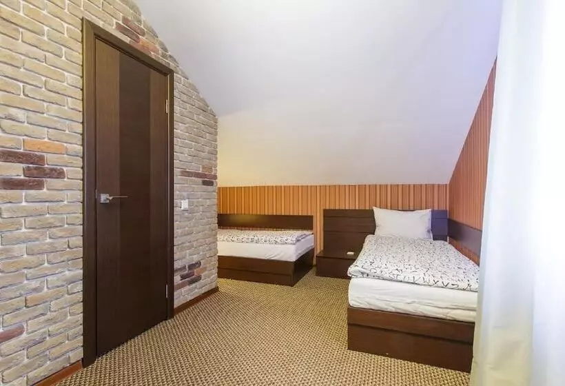 Mini Hotel Gastsinny Yard La Menska