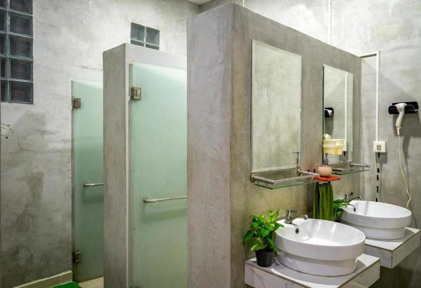 One Stop Hostel Siem Reap @ Pub Street