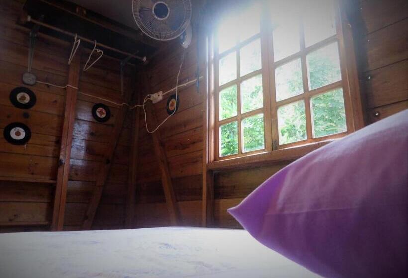 استراحتگاه La Familia Guest House And Natural Farm